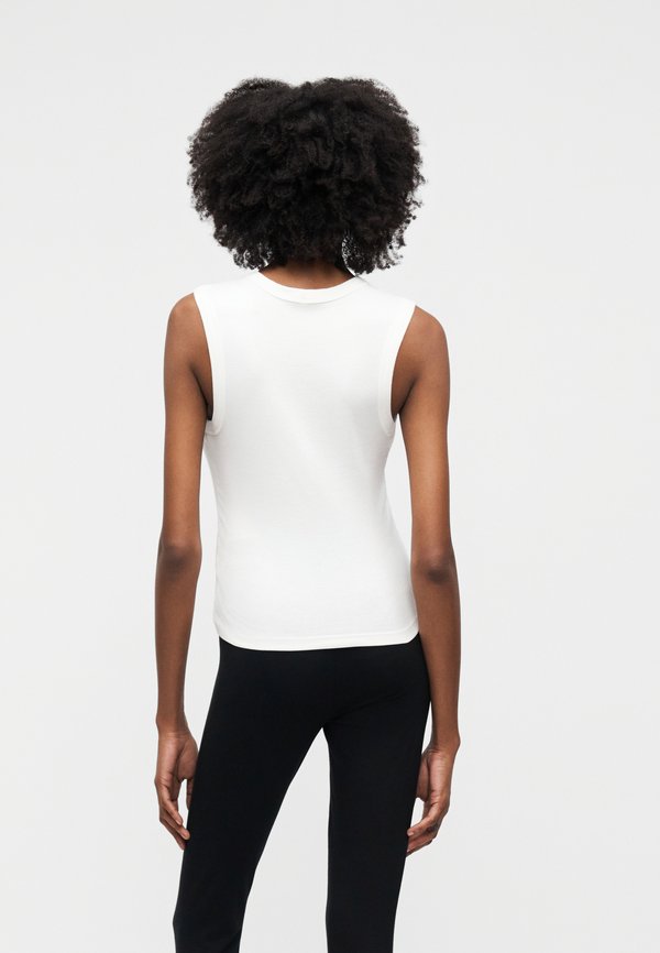 ONLY Tall ONLMILA V NECK 2 PACK
