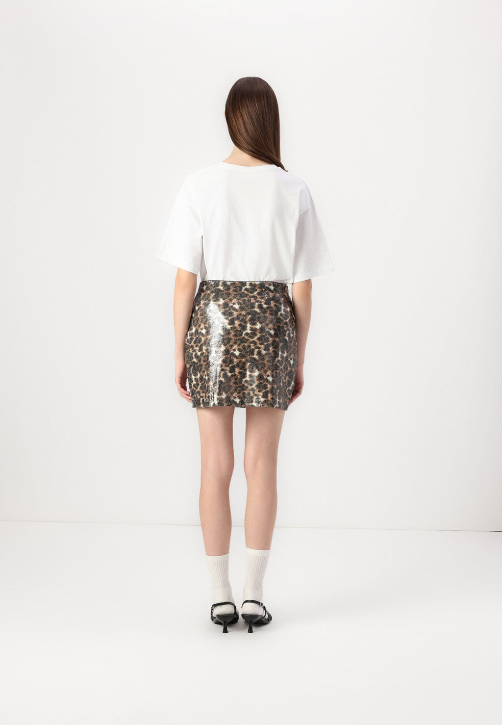 ONLLEO Short Media 4