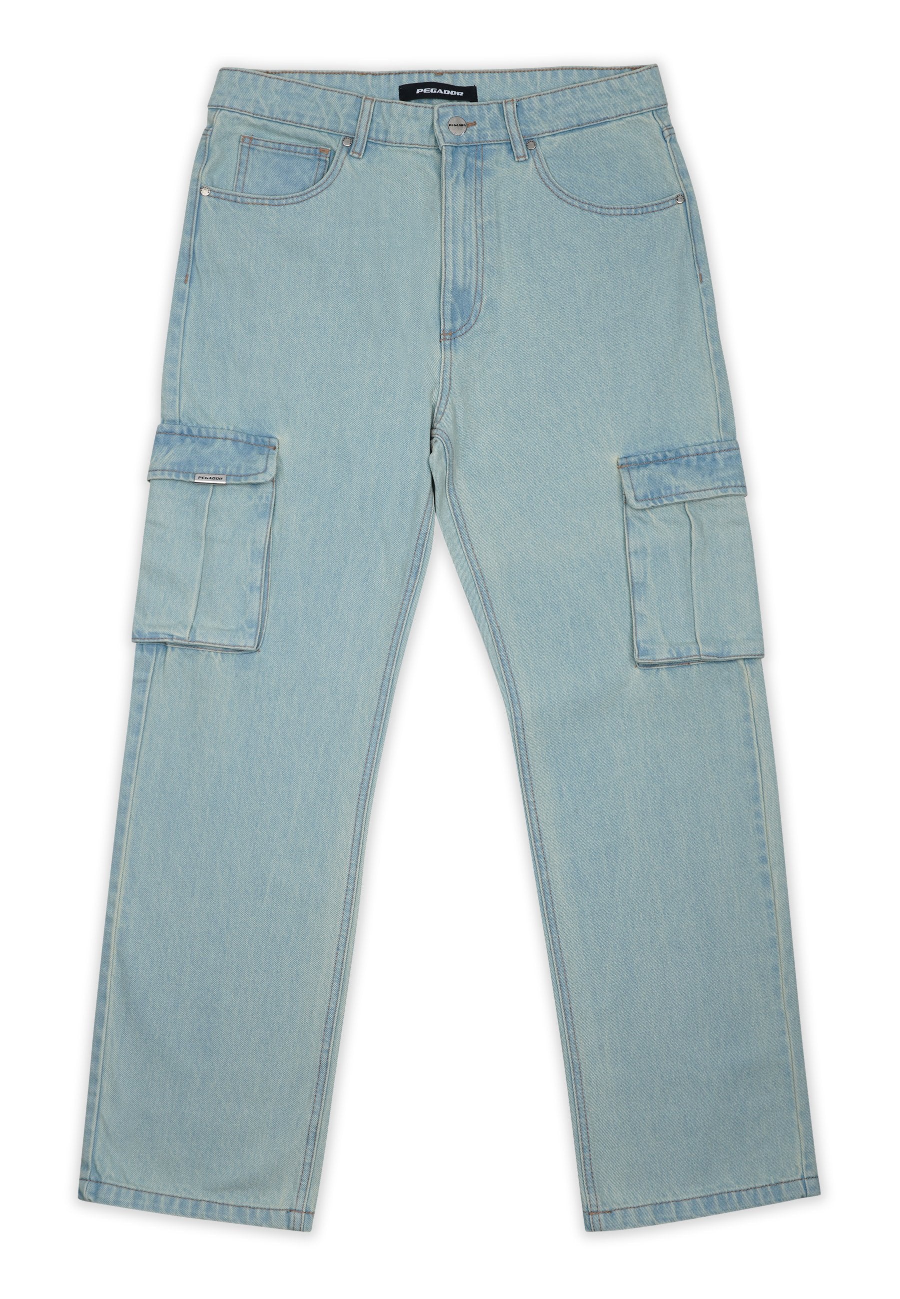 Hellblaue Denim-Cargohosen mit geraden Beinen, zwei seitlichen Taschen und einem klassischen Fünf-Taschen-Design. Mit Gürtelschlaufen und Knopfverschluss.