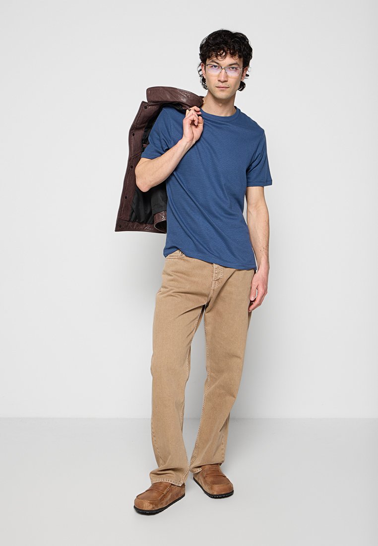Hackett London