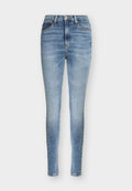 Slim Fit blaue Denim-Jeans mit Knopf- und Reißverschluss vorne, Fünf-Taschen-Design und leichter Verblassung an Oberschenkeln und Knien.