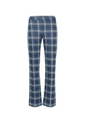 Navy-karo Hosen mit ausgestellter Form, die weiße und hellblaue Linien aufweisen, die ein Rautenmuster bilden. Hergestellt aus einem glatten Stoff.