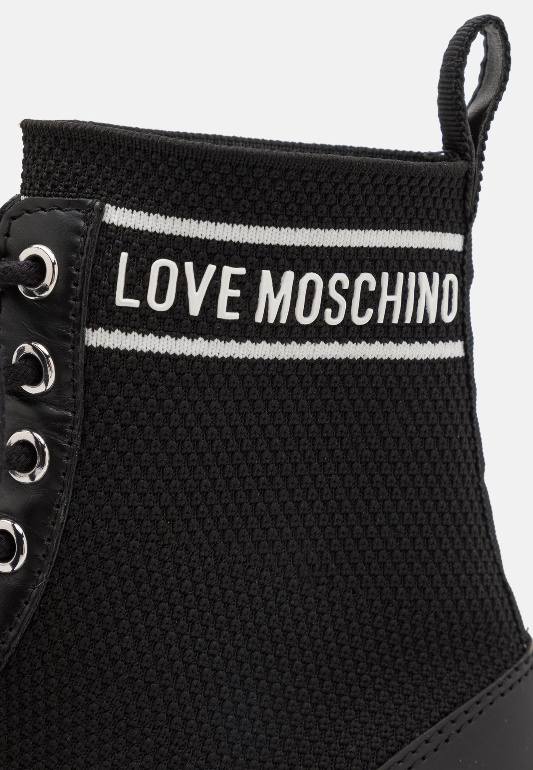 Love Moschino