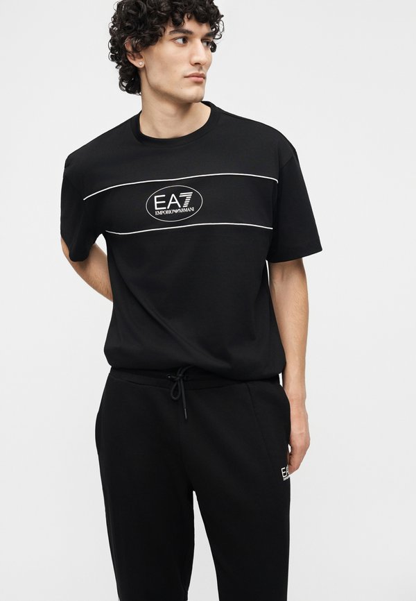 EA7 Emporio Armani TRAIN SUMMER BLOCK PANTS