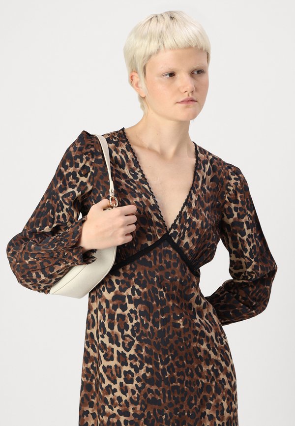 Vero Moda VMWILD V NECK DRESS