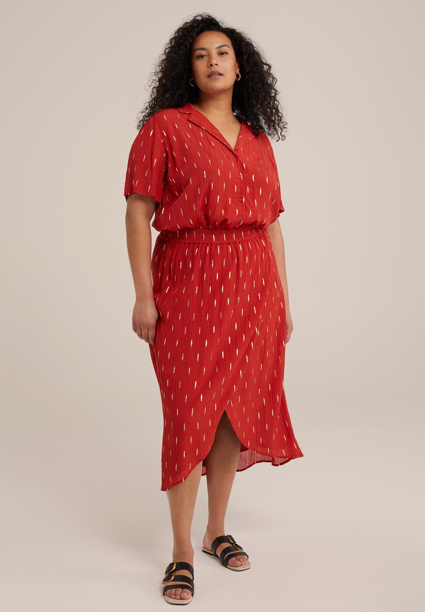 WE Fashion CURVE