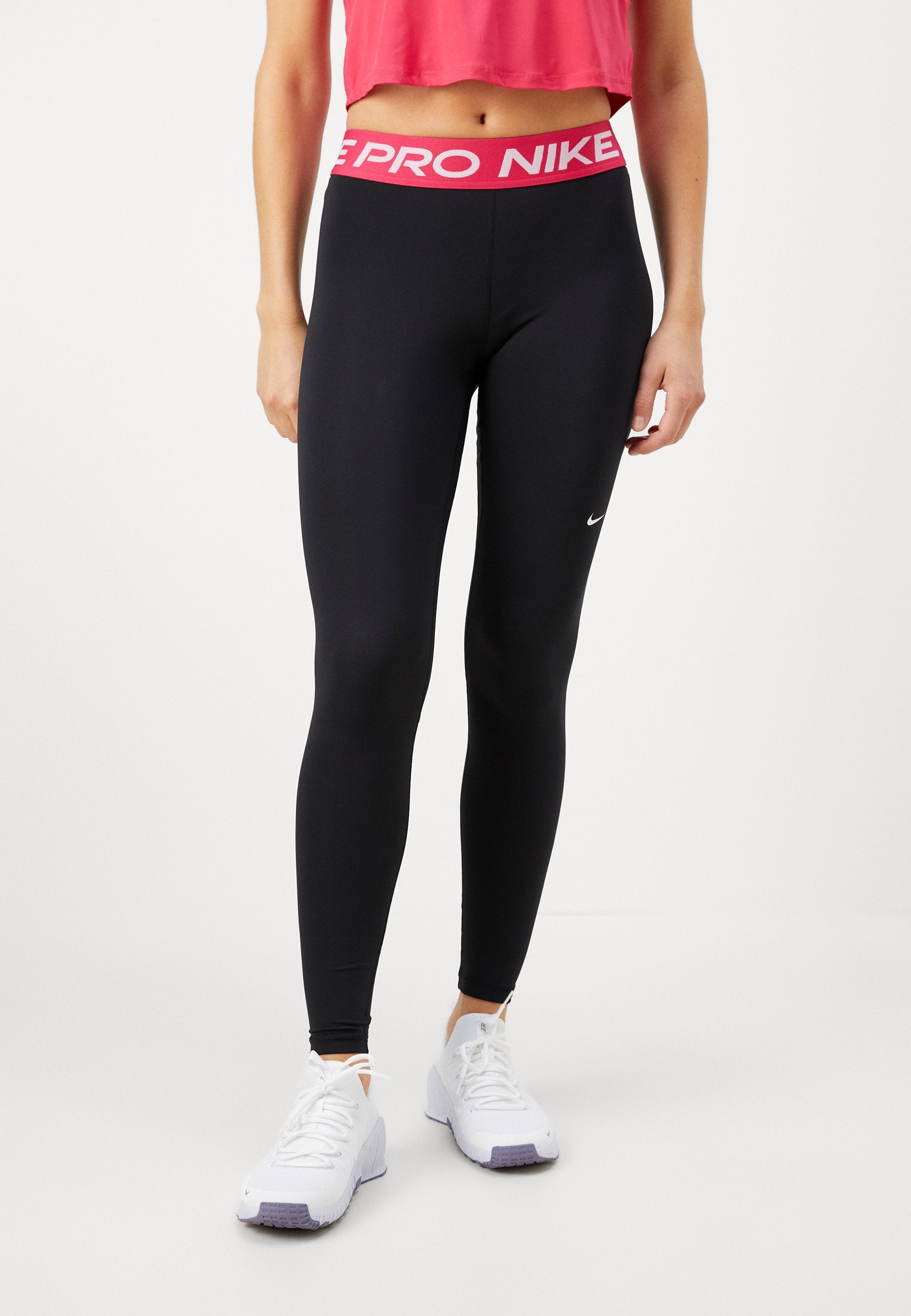 Nike Performance 365