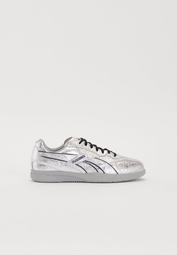 Reebok LTD PLEASURES HAMMER STREET UNISEX