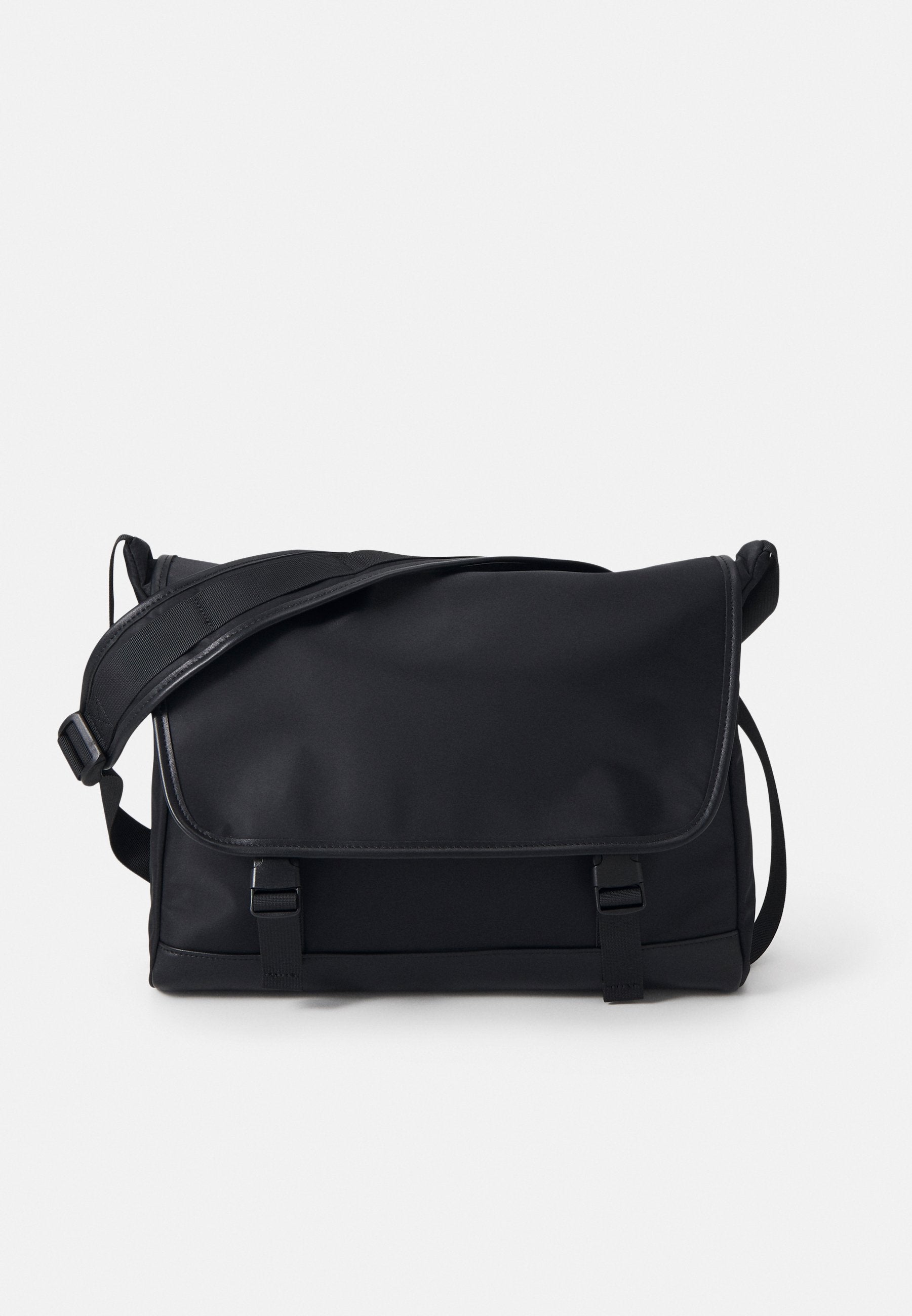 Pier One UNISEX
