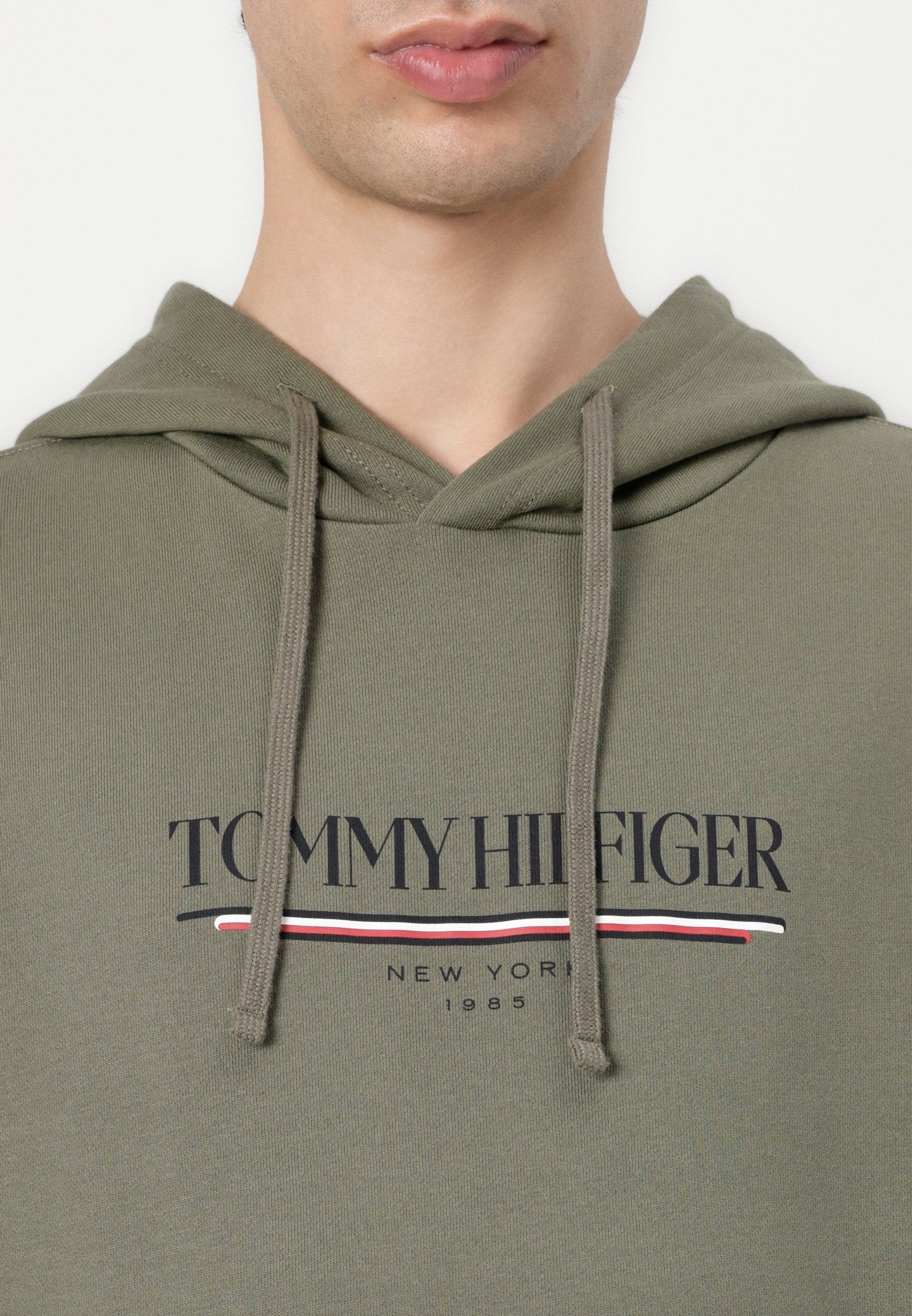BRAND LOVE HOODIE Media 6