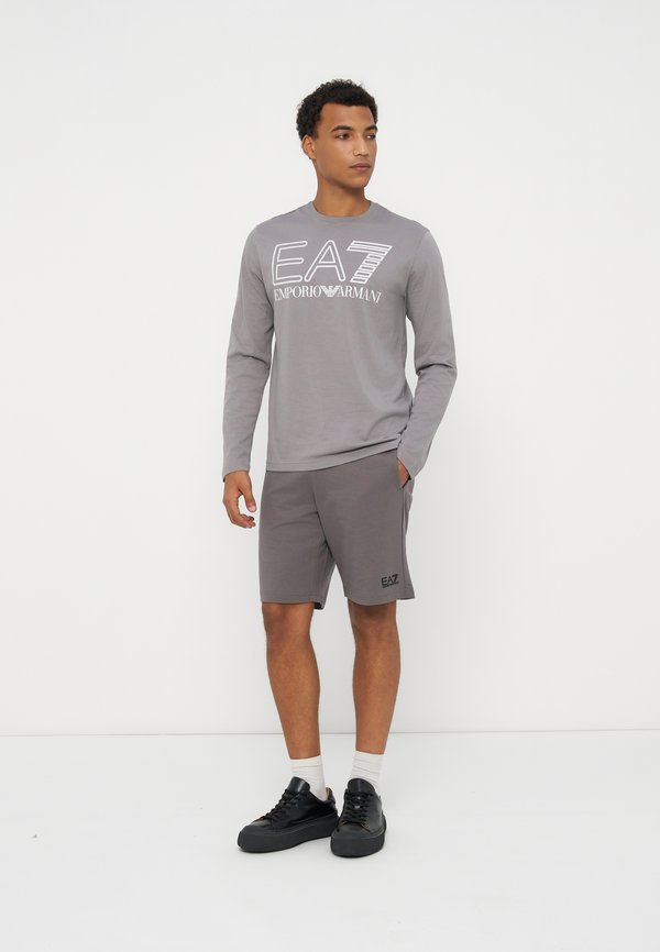 EA7 Emporio Armani