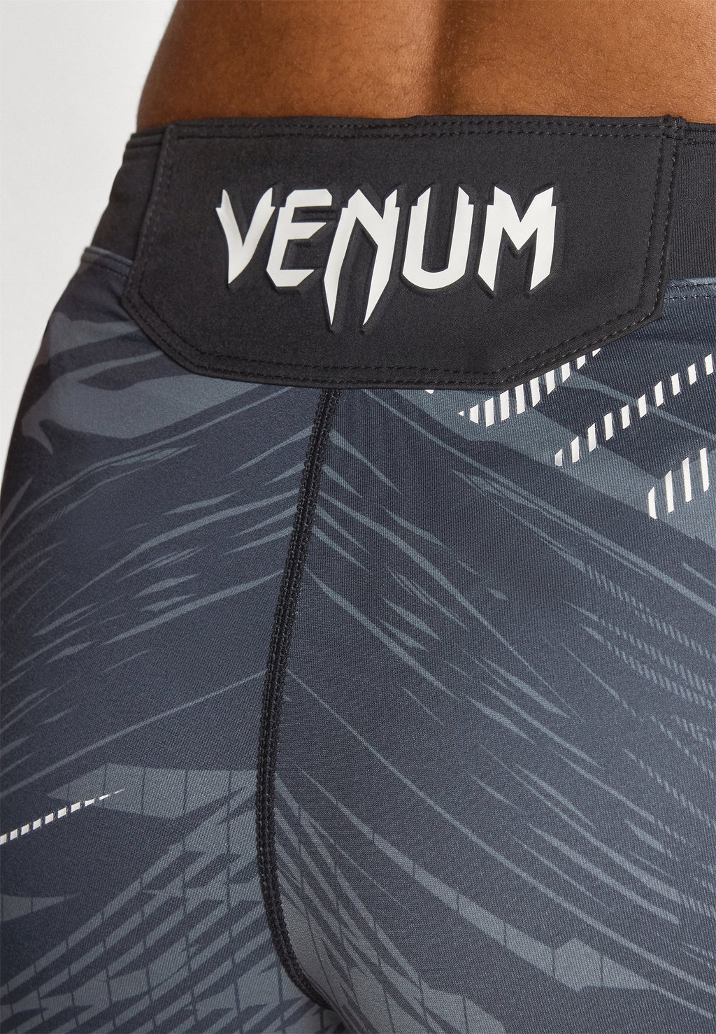 Venum UFC FUSION AUTHENTIC FIGHT NIGHT WOMENS VALE TUDO SHORT SHORT FIT