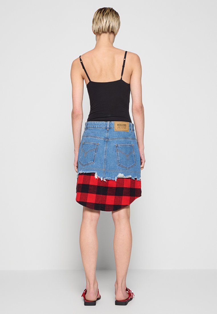 MOSCHINO JEANS
