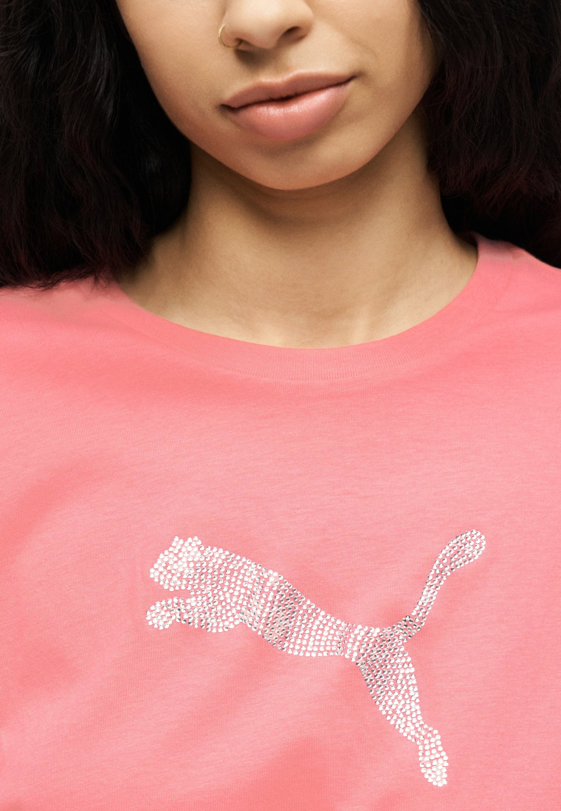 Puma ESS GRAPHICS LEO LUXE BEDAZZLED TEE