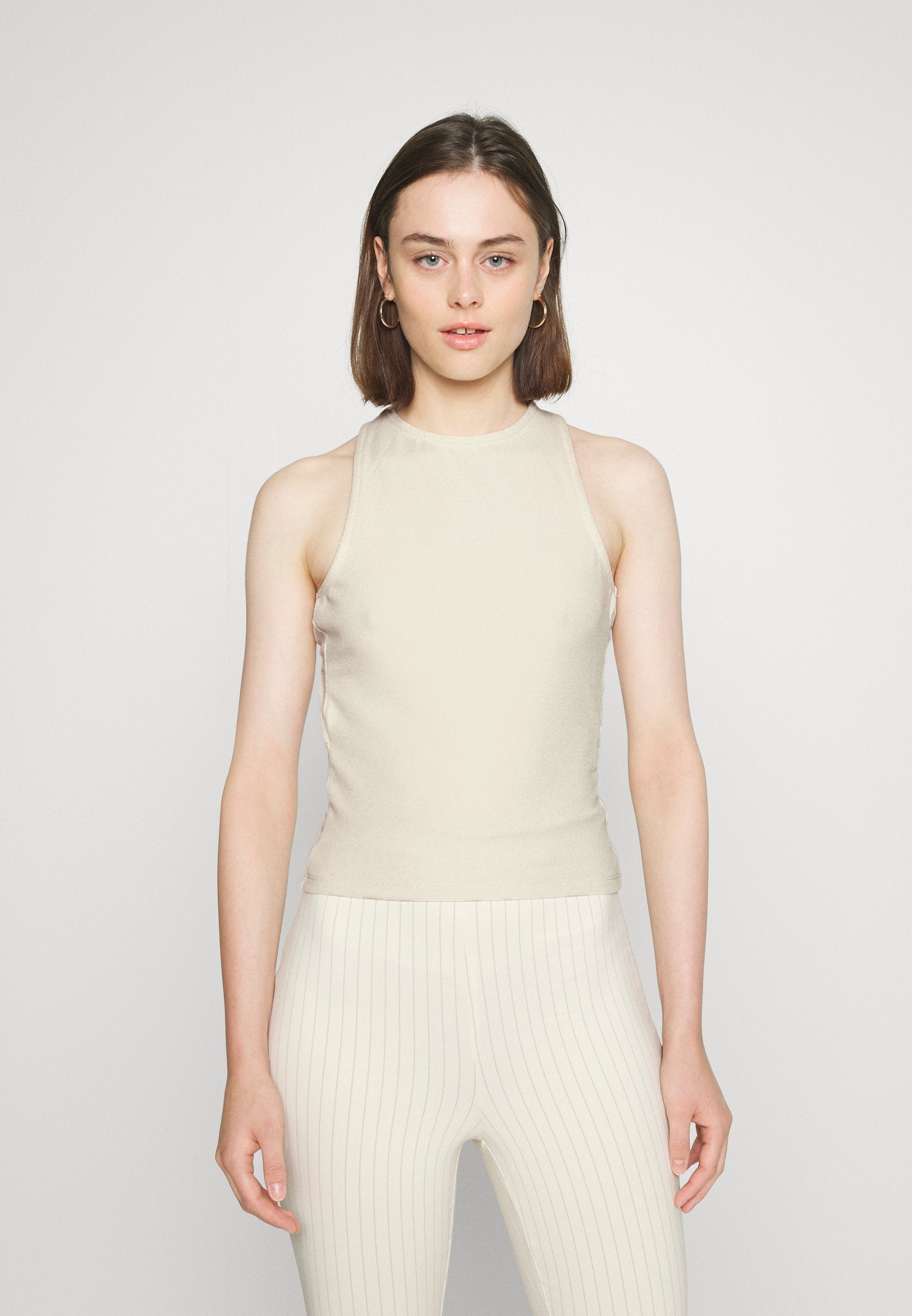 NA-KD FEMMEBLK CROSSED BACK TOP