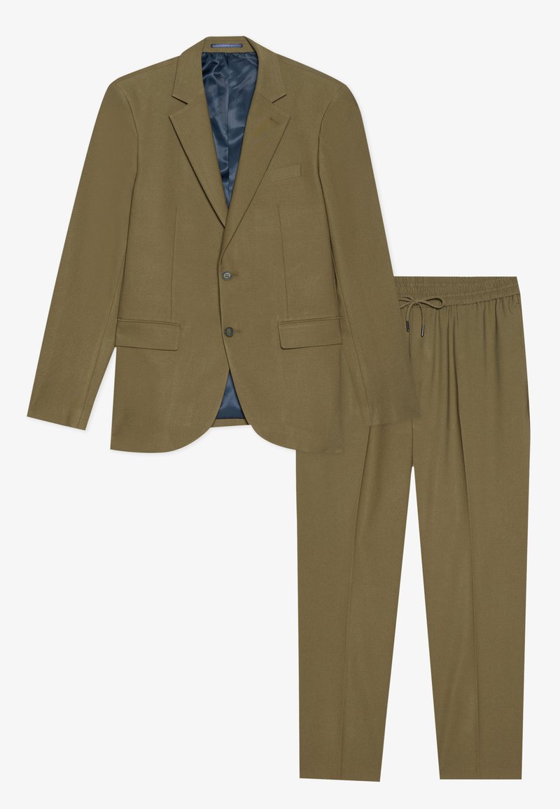 CASUAL SUIT Media 1