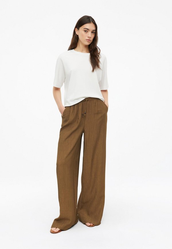 s.Oliver HOSE - Trousers - dunkelbraun