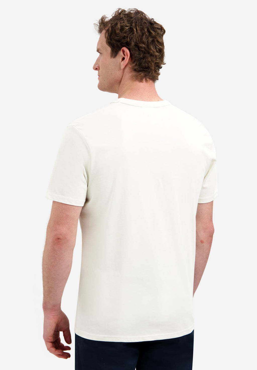 ARTWORK WITH ROUND NECK Media 4