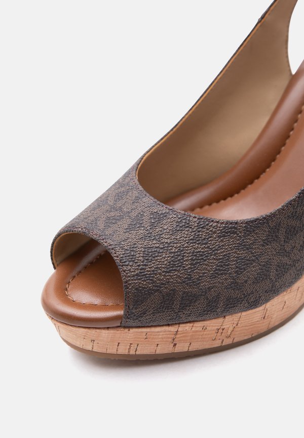 MICHAEL Michael Kors ROSIE WEDGE