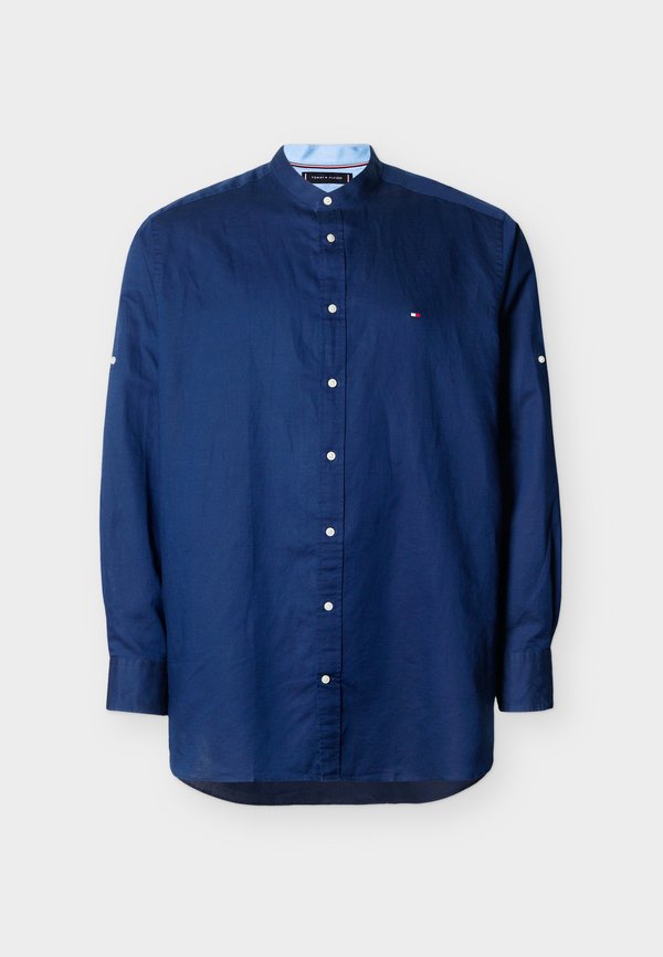 Tommy Hilfiger PLUS REGULAR FIT LINEN BLEND GRANDAD COLLAR SHIRT - Shirt - carbon navy