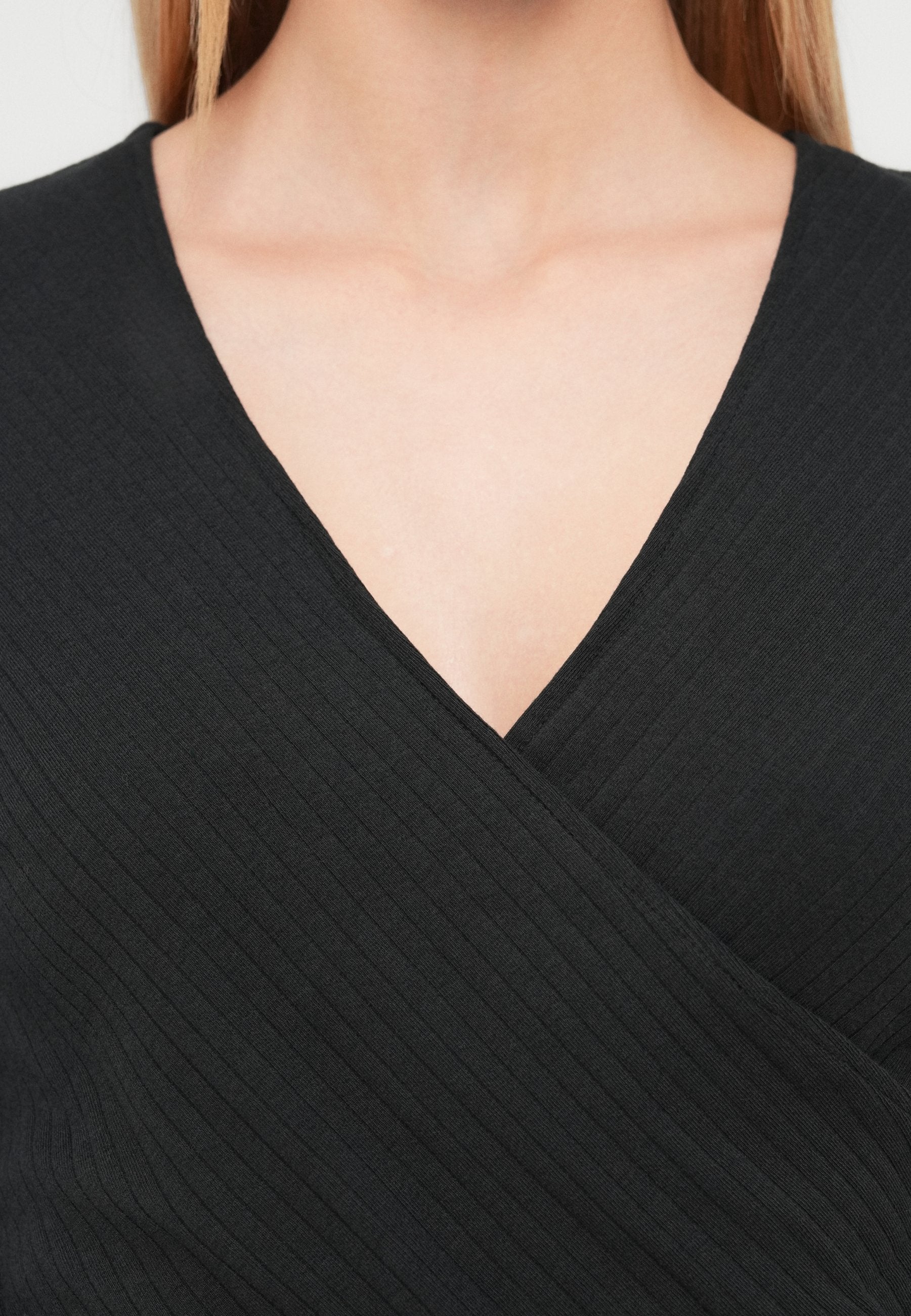 GAP WIDE WRAP