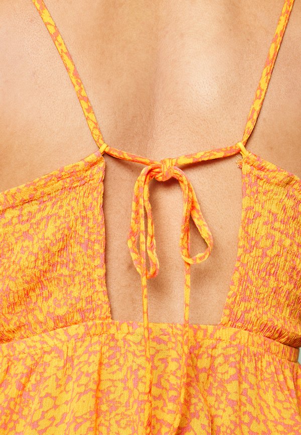 Vero Moda VMMENNY SMOCK SINGLET