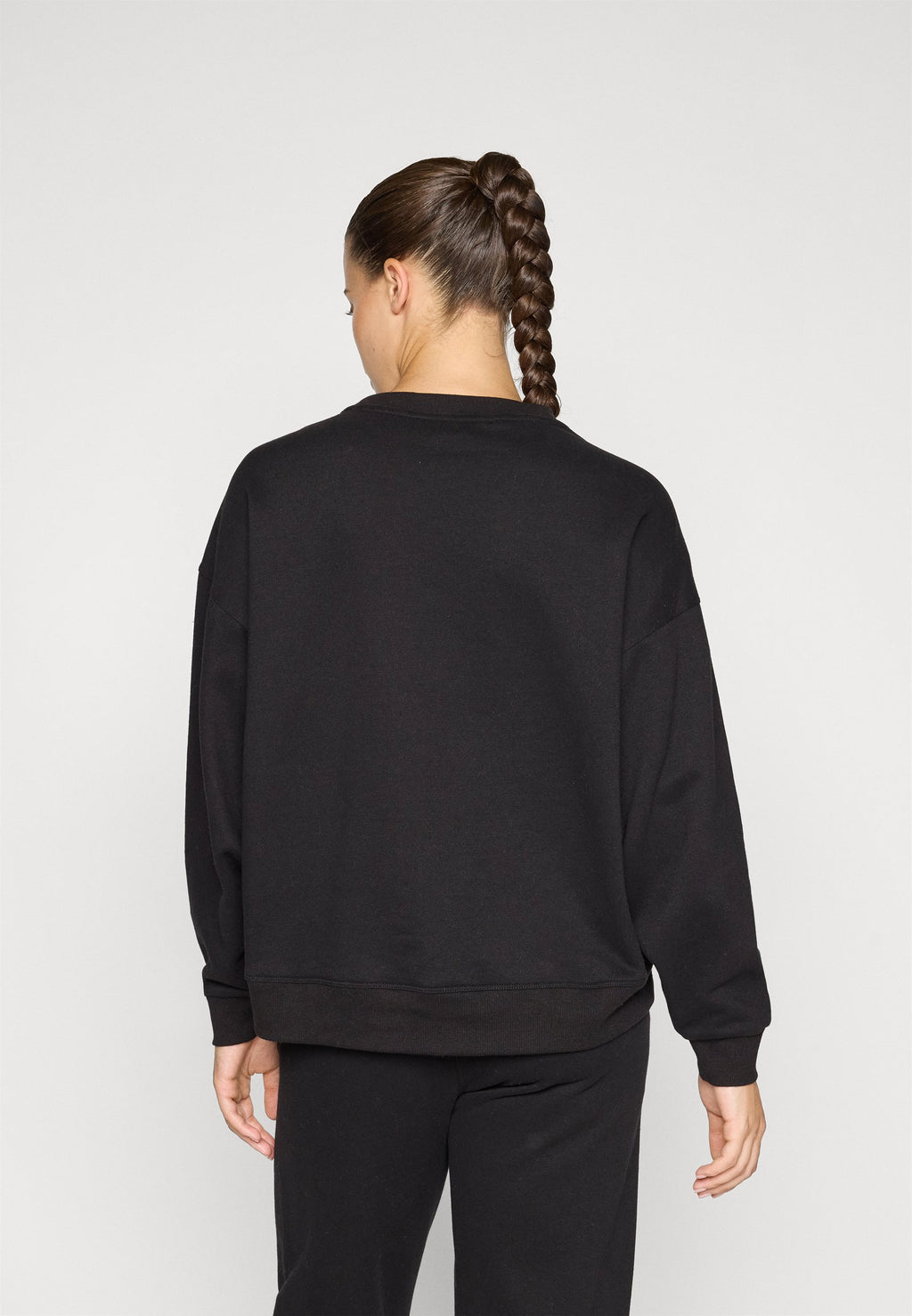 DKNY Sport