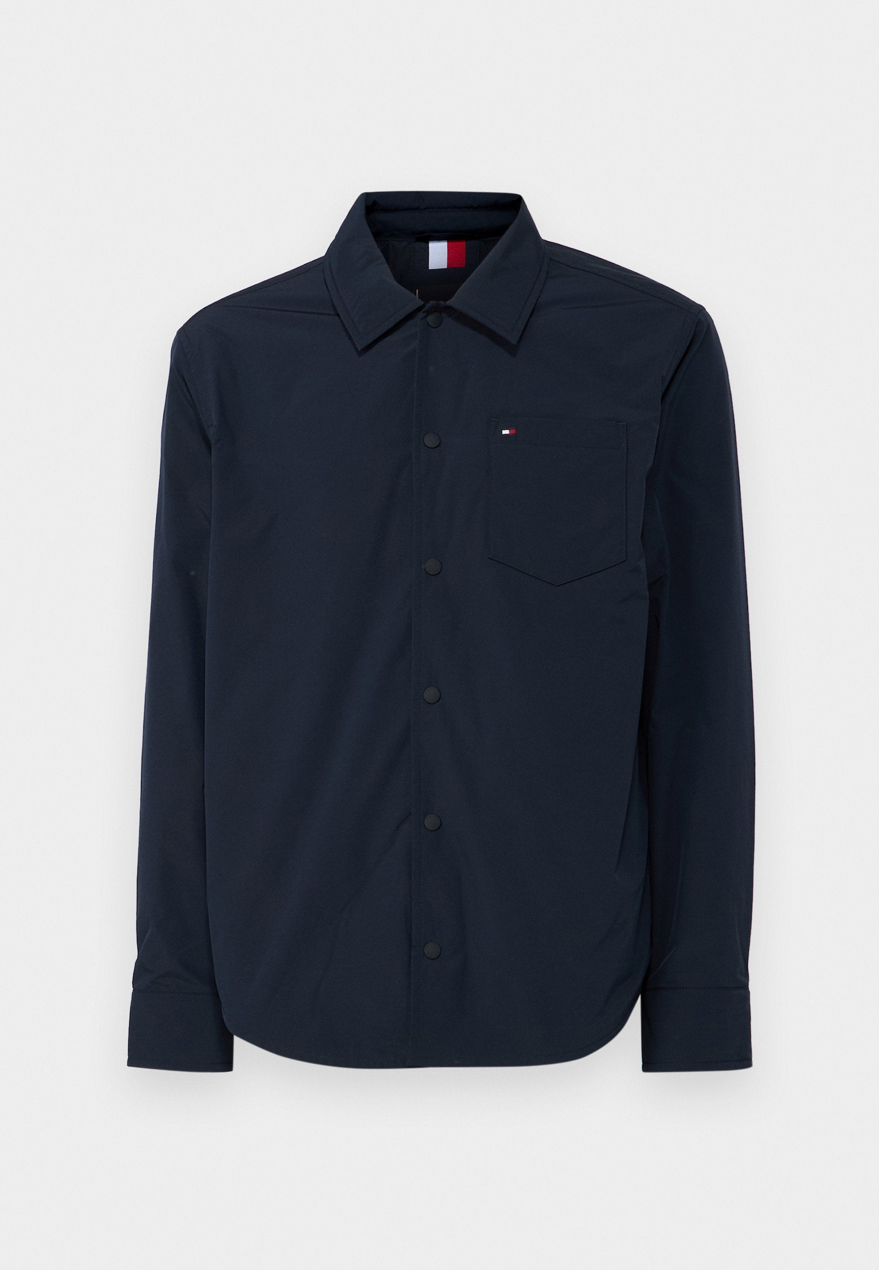 PACKABLE SHIRT JACKET Media 1