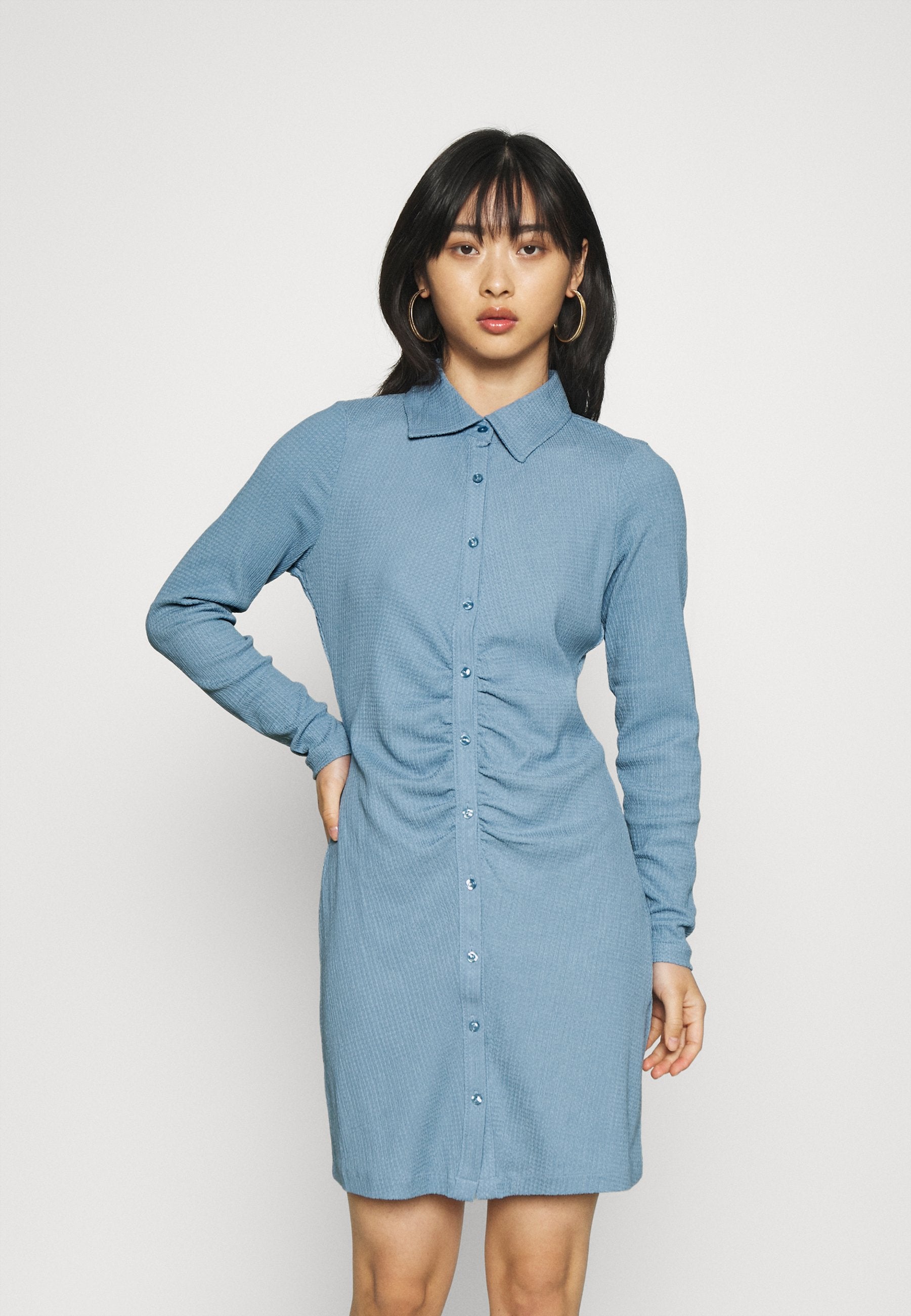 ONLHONEY SHIRT DRESS Media 3