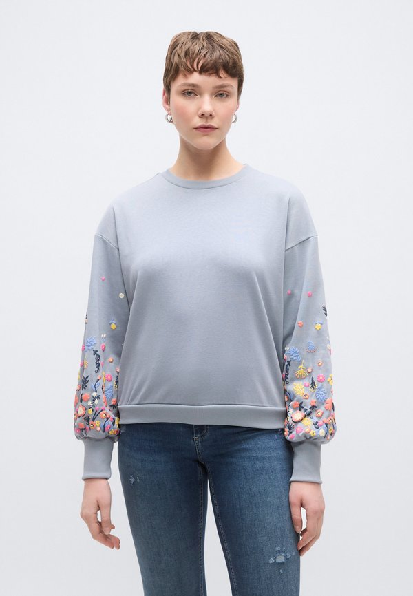 ONLY Tall ONLBROOKE O NECK FLOWER