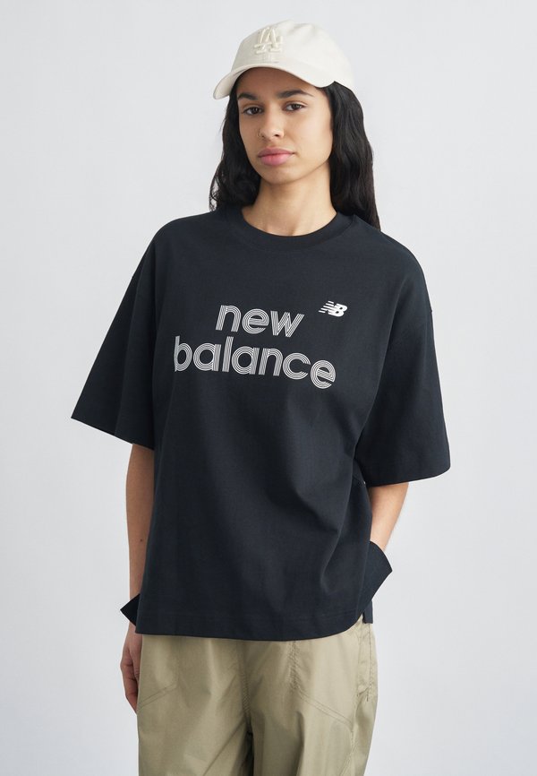 New Balance GRAPHIC - Print T-shirt - black
