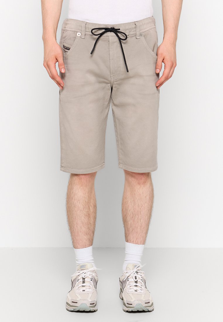 Beige Baumwollshorts mit einem Kordelzugbund, zwei Vordertaschen und geradem Schnitt, der knapp über dem Knie endet.