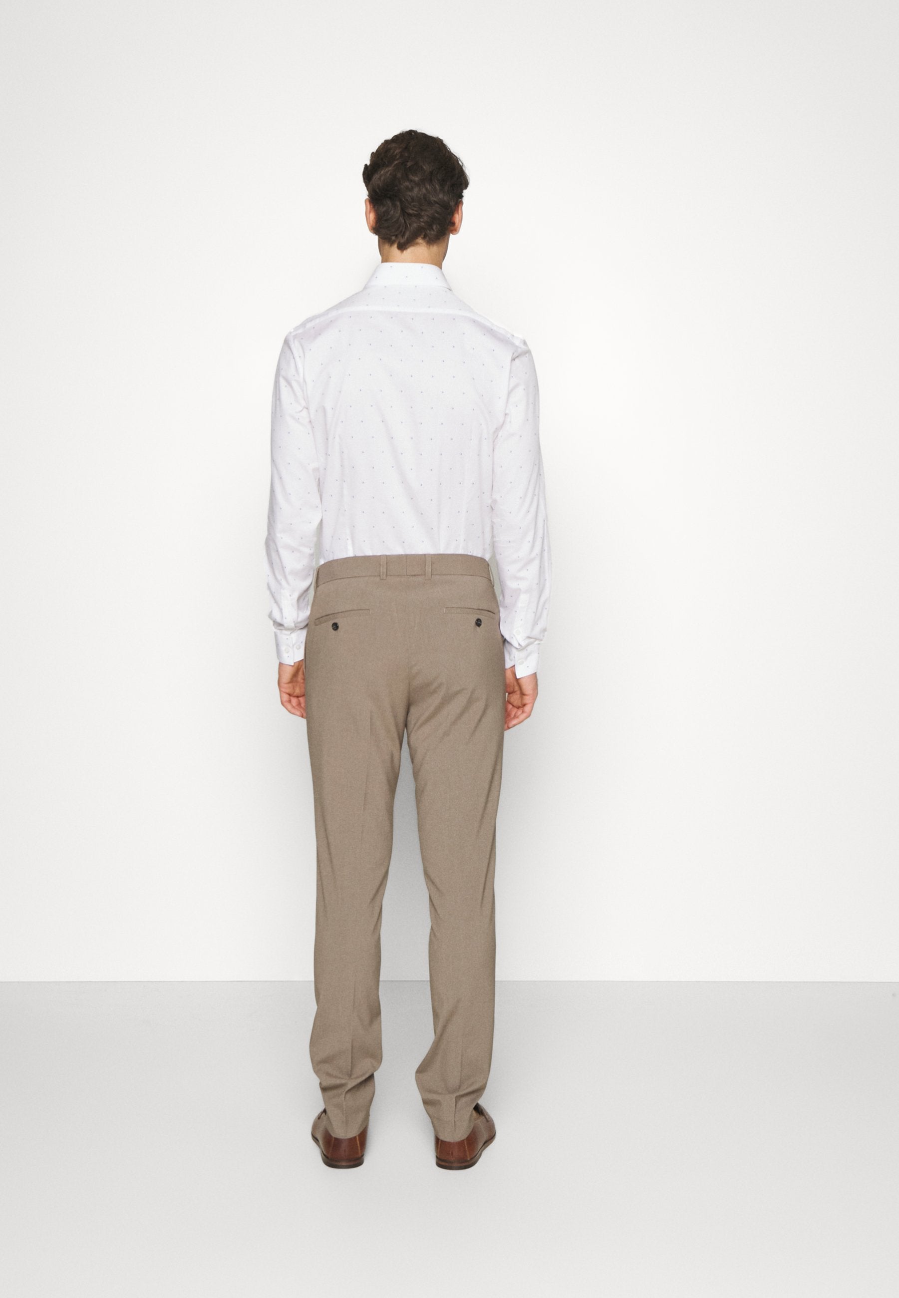 PLAIN MENS SUIT SET Media 6
