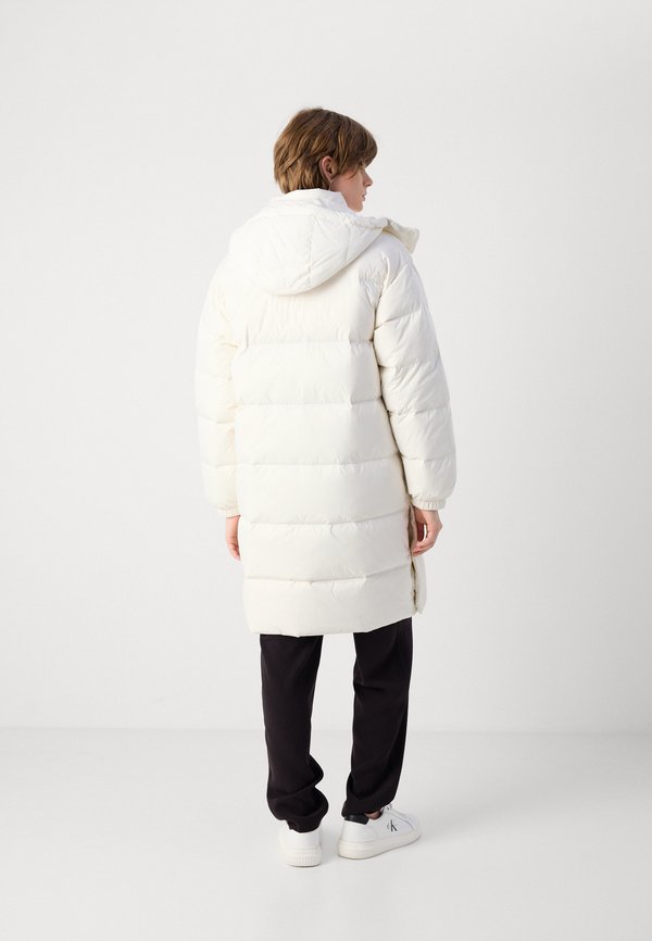 Calvin Klein Jeans ESSENTIAL MIDWEIGHT LONG PUFFER