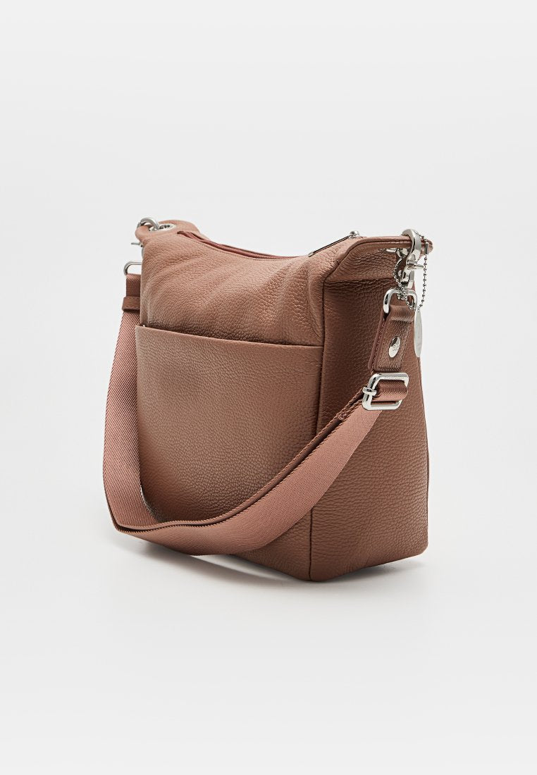 Mandarina Duck