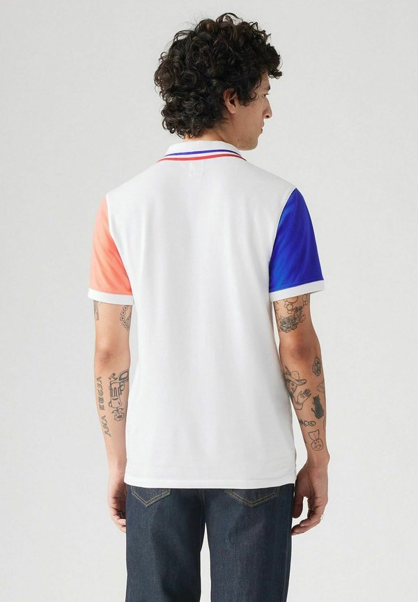 Levi's® SLIM HOUSEMARK POLO QUARTER TIPPING LEMO
