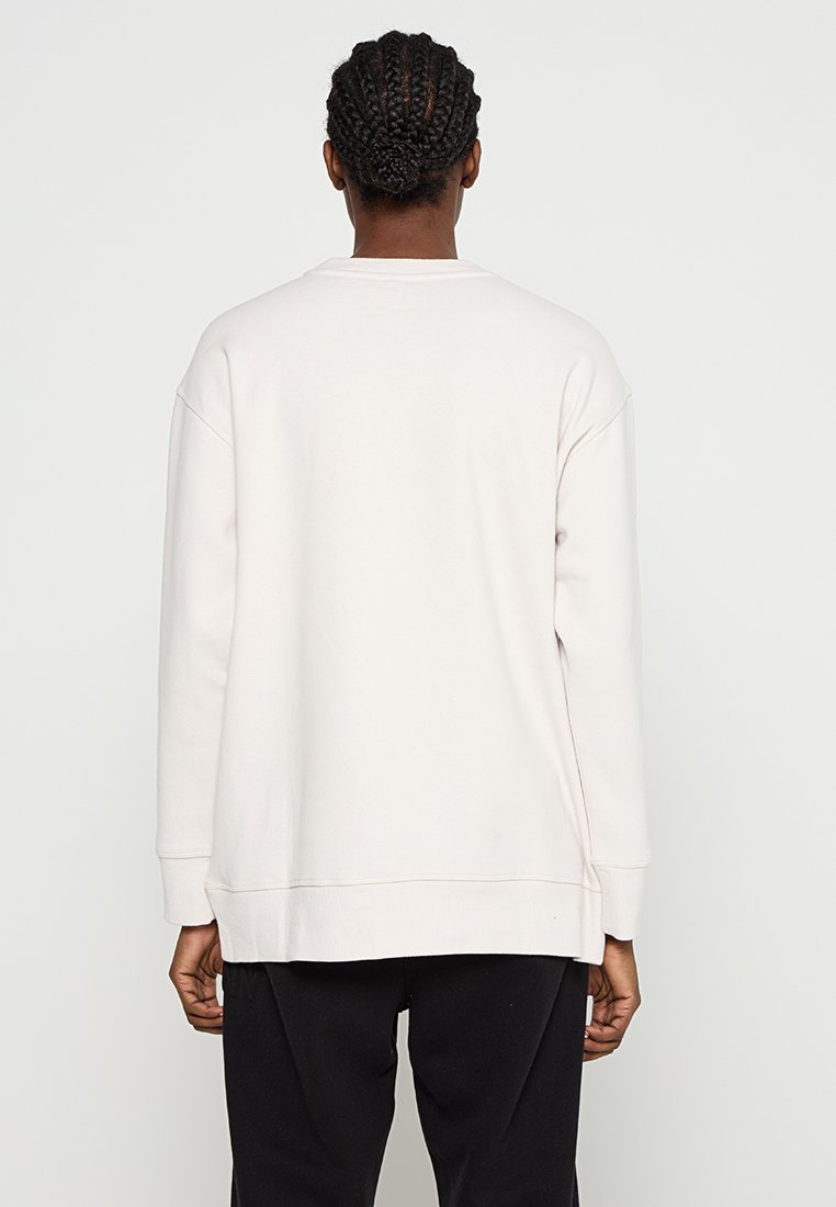DKNY Sport