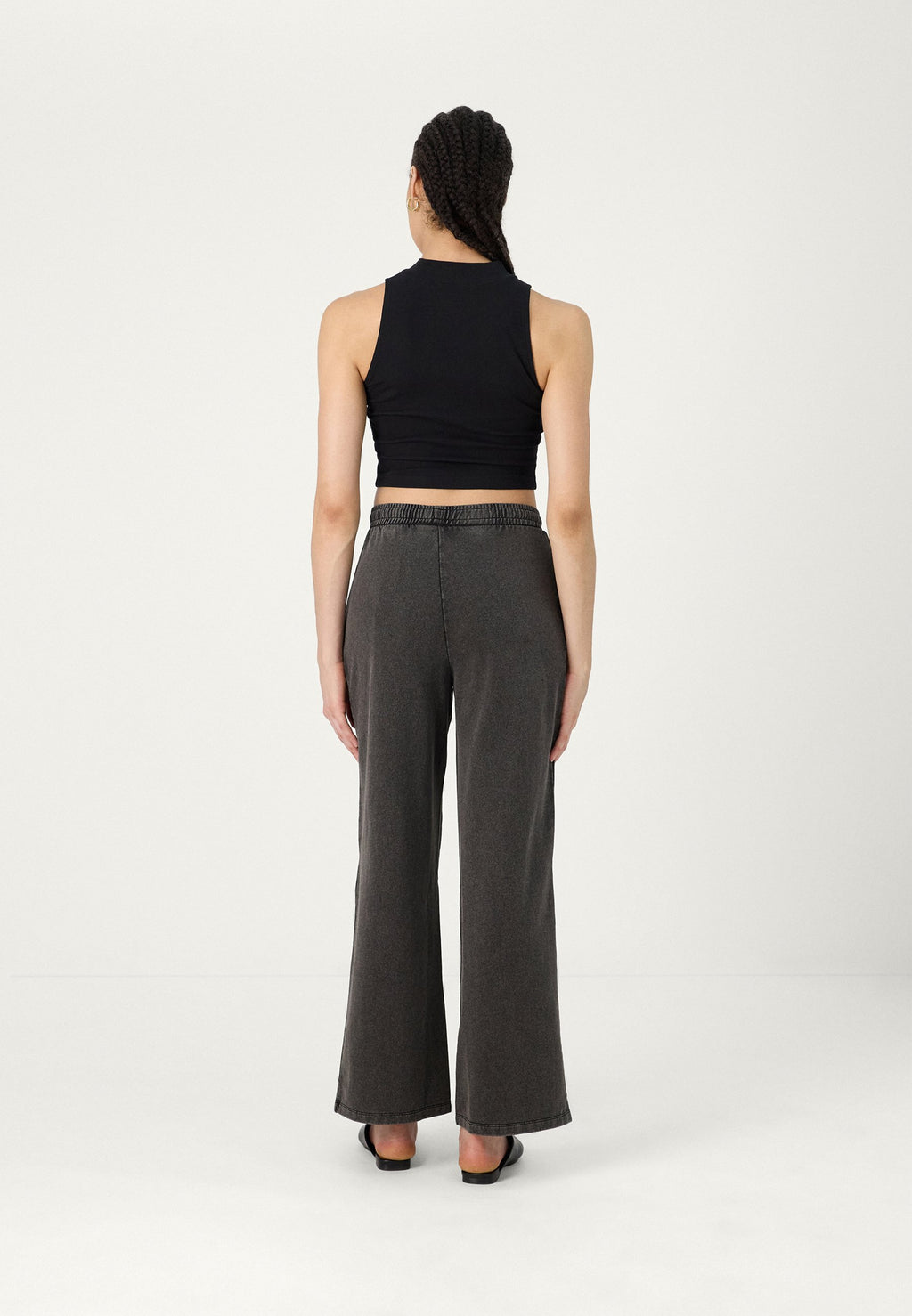 ONLNELLY PANT Media 4