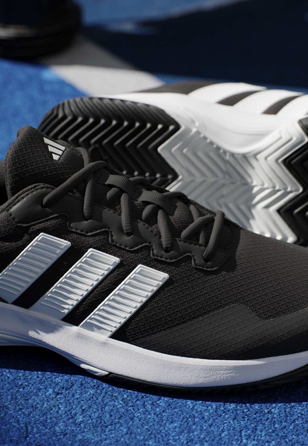 adidas Performance GAMECOURT 2