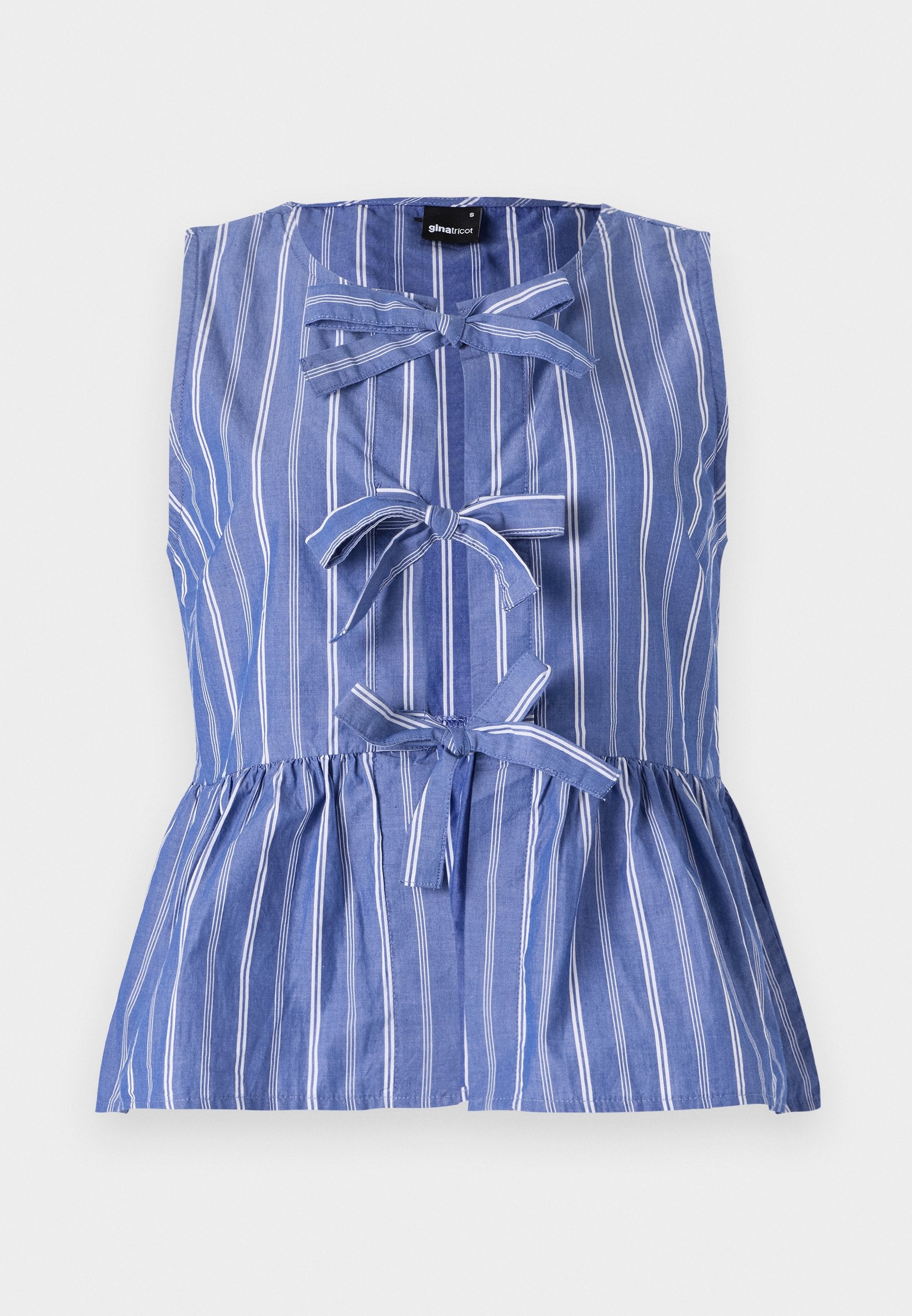 Blau-weiß gestreift, ärmelloses Top mit einer Peplum-Silhouette, Schleifenakzenten und einer Knopfleiste an der Vorderseite.