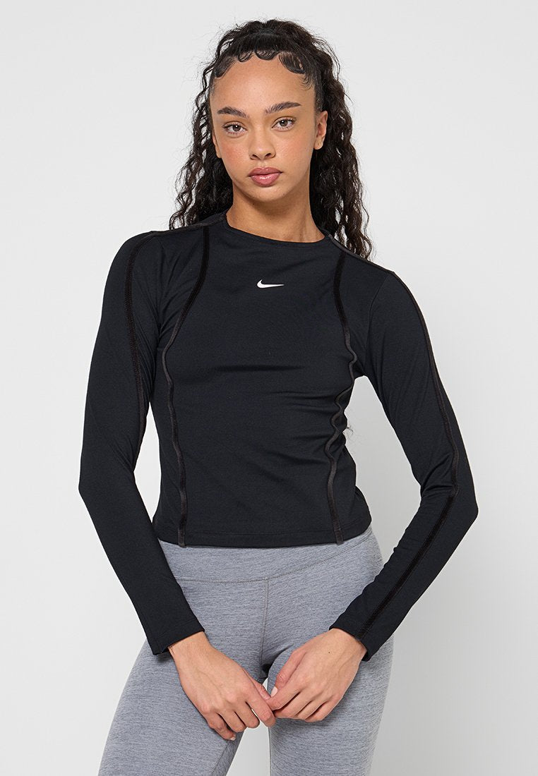 Nike Performance