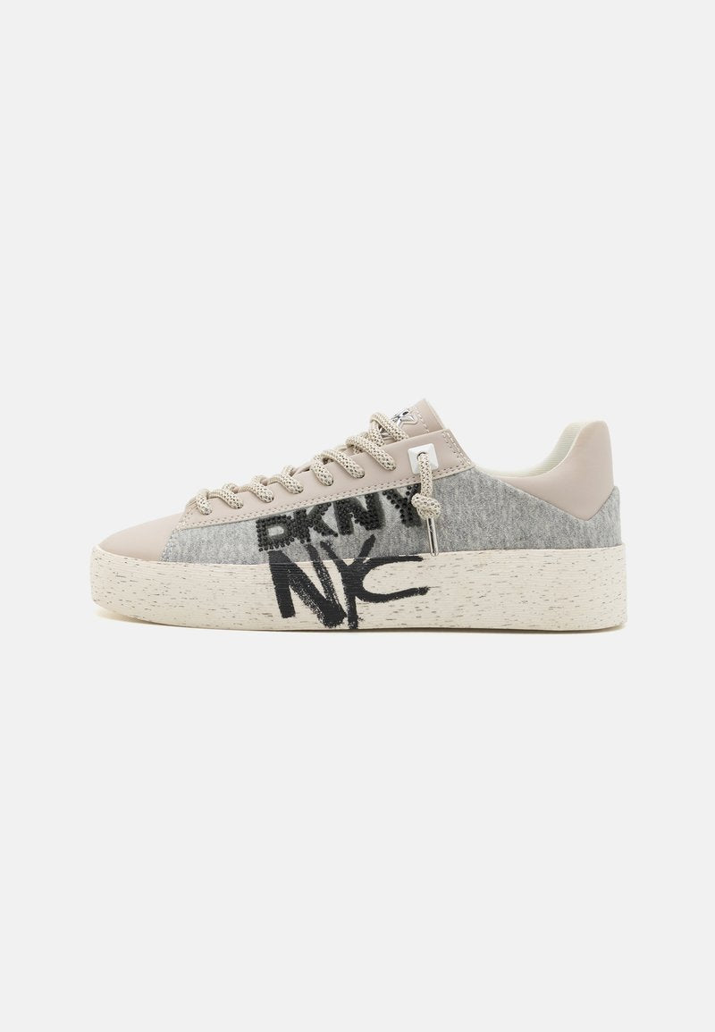 GINALI LACE UP Media 1