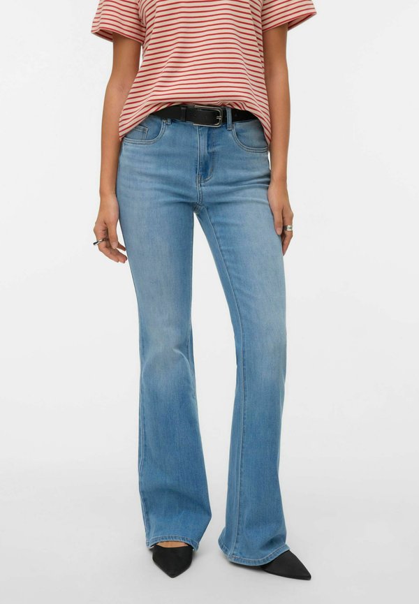 Vero Moda VMELLA Mid rise Bootcut Fit - Bootcut jeans - light blue denim