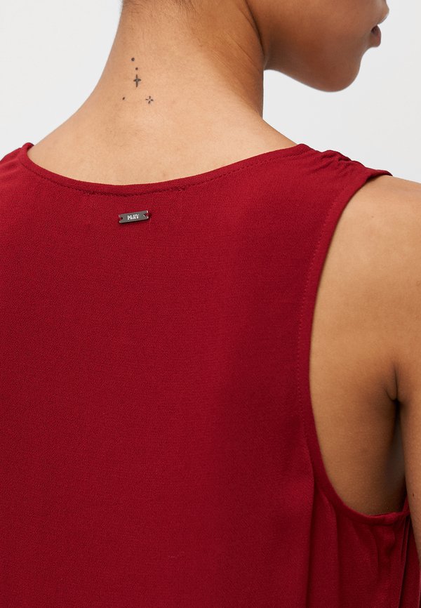DKNY