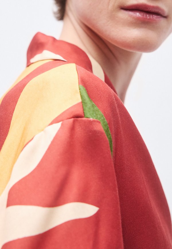 Scotch & Soda PRINTED SHORT SLEEVED RELAXED FIT SHIRT