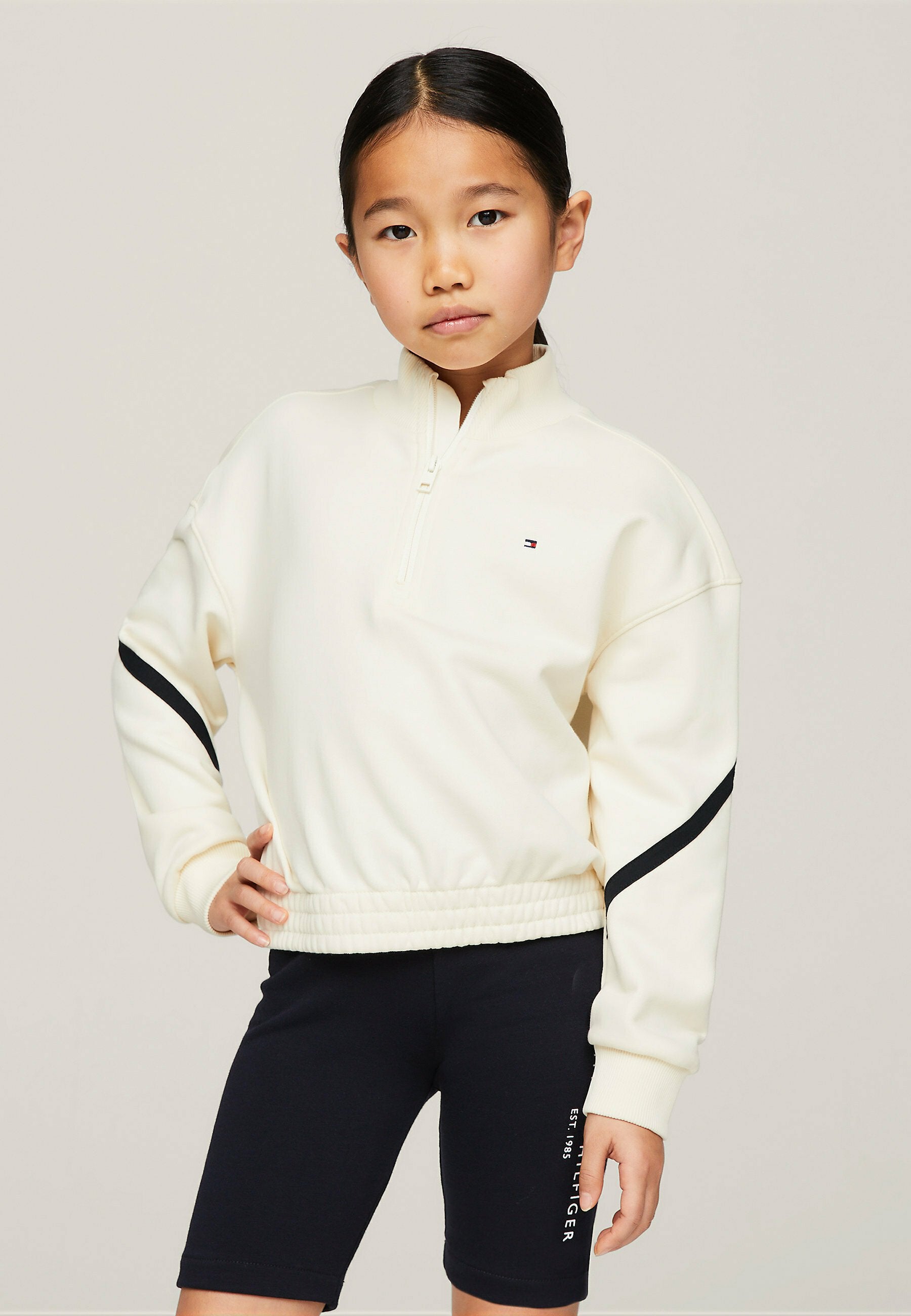 GLOBAL HALF-ZIP RELAXED Media 3