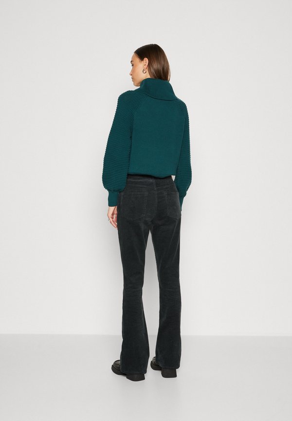 Scotch & Soda THE CHARM HIGH RISE FLARED PANTS