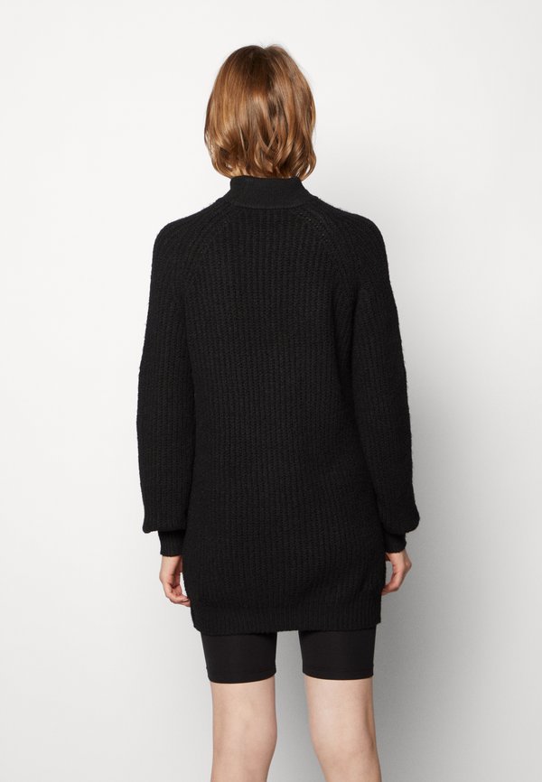 Even&Odd PERKIN AUSSCHNITT MINI RIPP STRICKKLEID