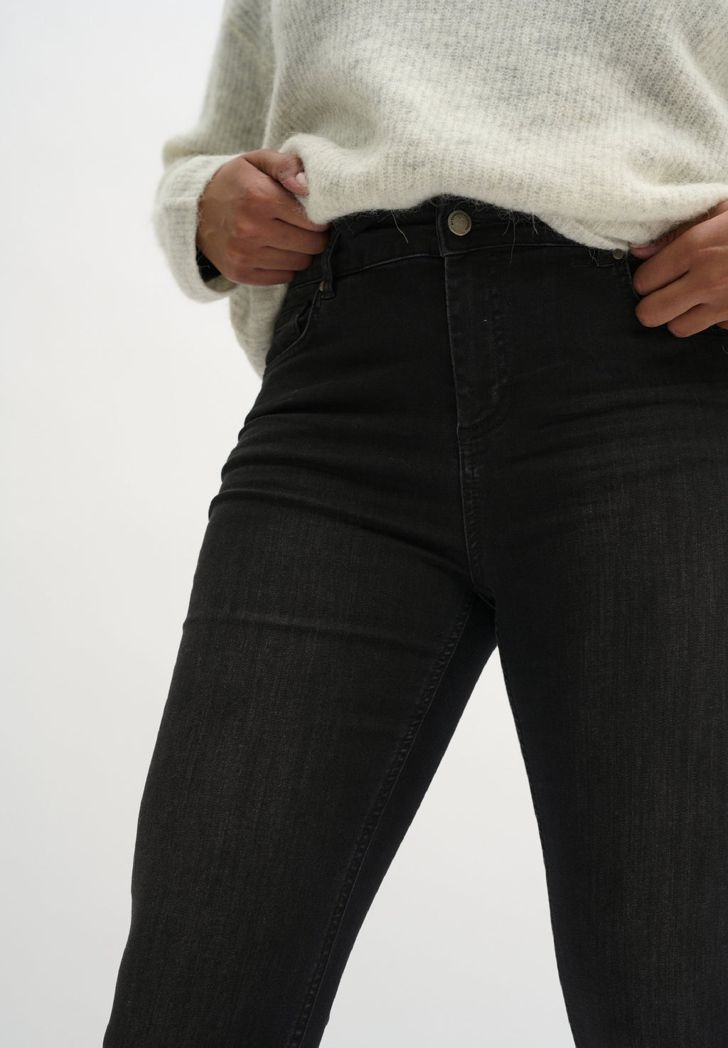 My Essential Wardrobe 39 THE NORA HIGH 100 SLIM Y