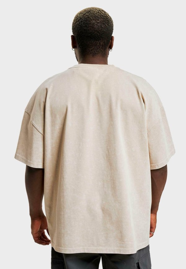 Karl Kani  SMALL SIGNATURE HEAVY BOXY